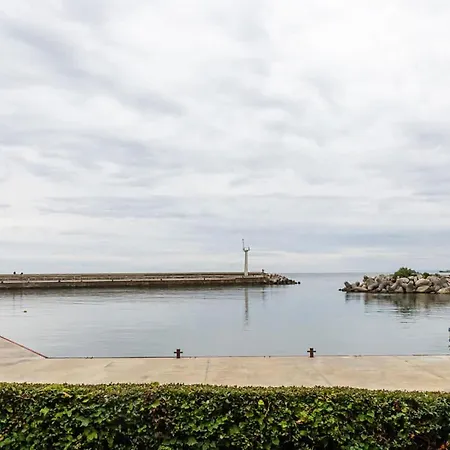 2br Seaside Escape With Parking At Port Palace By Flat Mаnager * Варна
